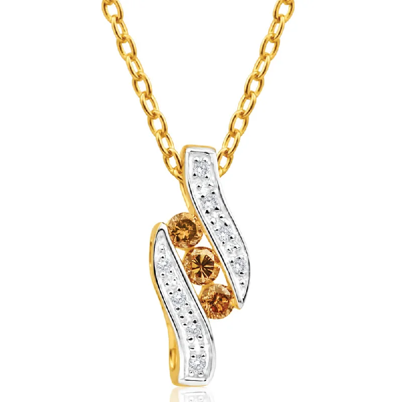 Women’s chunky gemstone necklace-Australian Diamond 9ct Yellow Gold 1/5 Carat Diamond Pendant