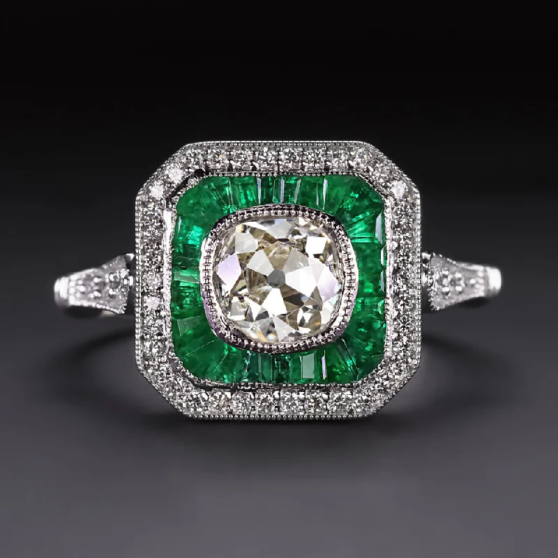 Women’s diamond eternity engagement ring-OLD MINE CUT DIAMOND EMERALD COCKTAIL RING VINTAGE STYLE WHITE GOLD CALIBRE HALO