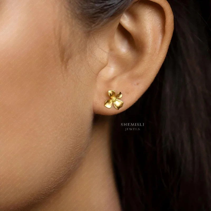 Women’s black diamond earrings-Mustard Flower Stud Earrings, Gold, Silver SHEMISLI SS429