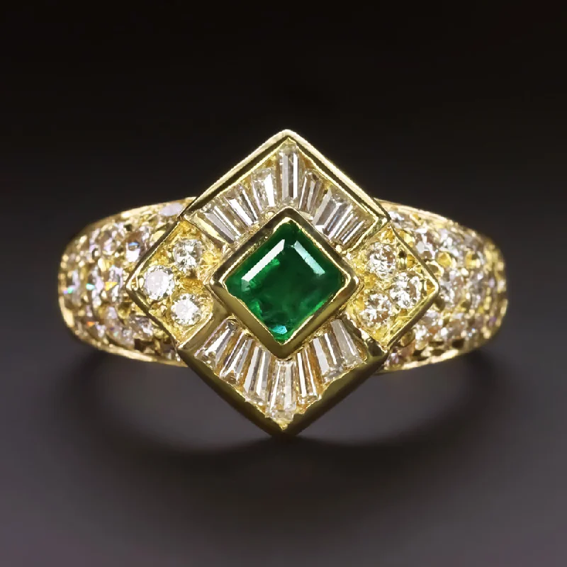 Women’s luxury engagement ring-VINTAGE EMERALD DIAMOND COCKTAIL RING 18k YELLOW GOLD HANDMADE HALO NATURAL