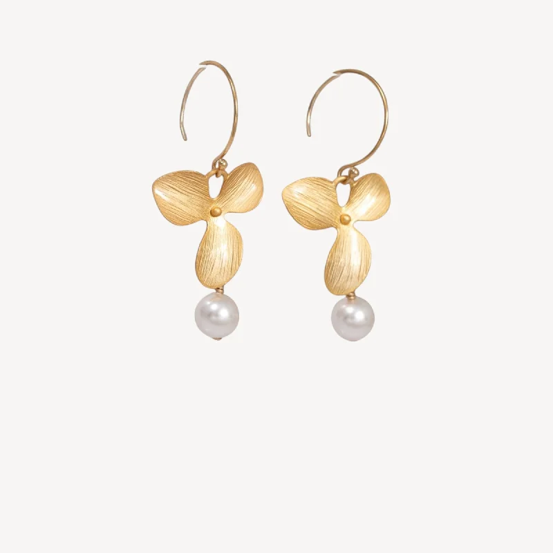 Women’s dazzling diamond earrings-Orchid Pearl Earrings