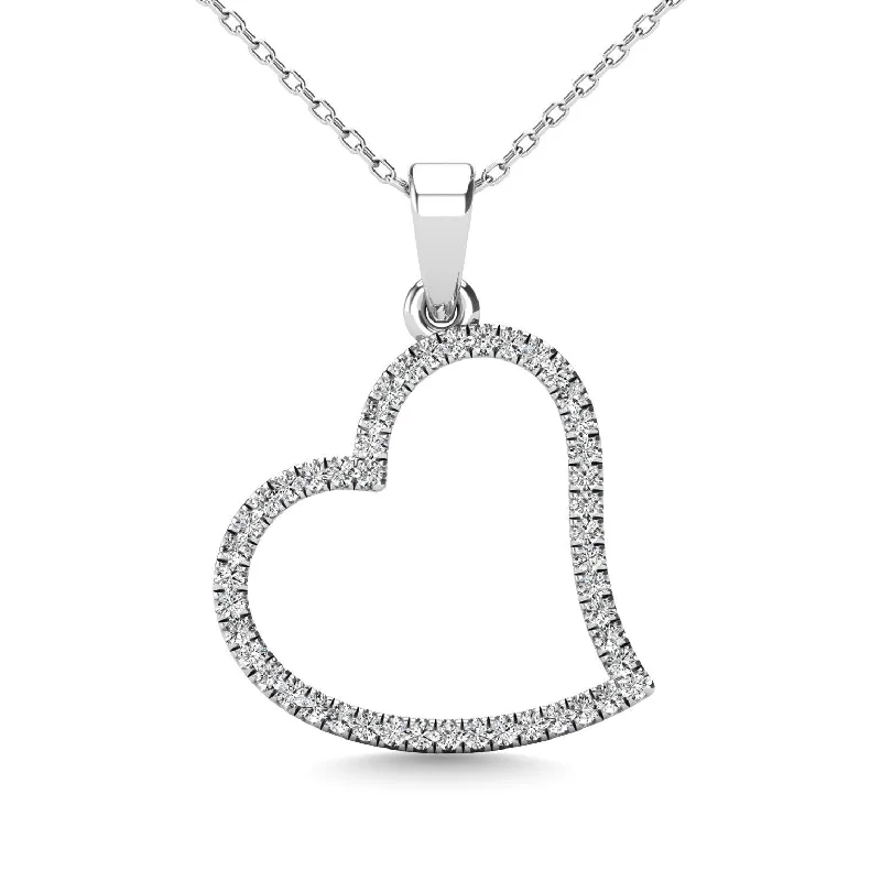 Women’s lock necklace-10K White Gold 1/6 Ctw Diamond Heart Pendant