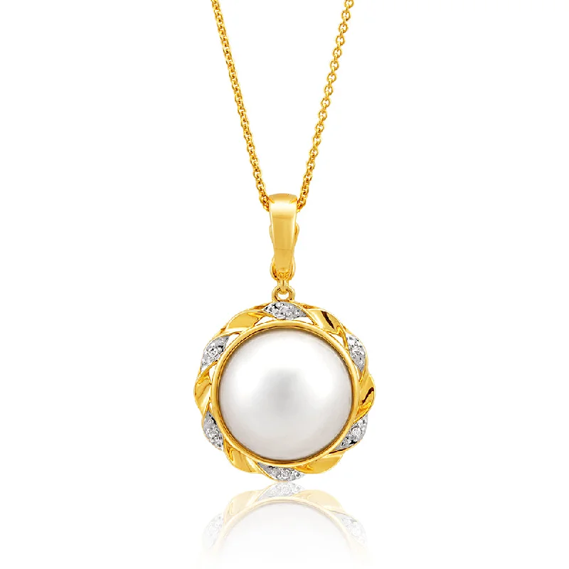 Women’s diamond necklace-9ct Yellow and White Gold Diamond with Pearl Pendant