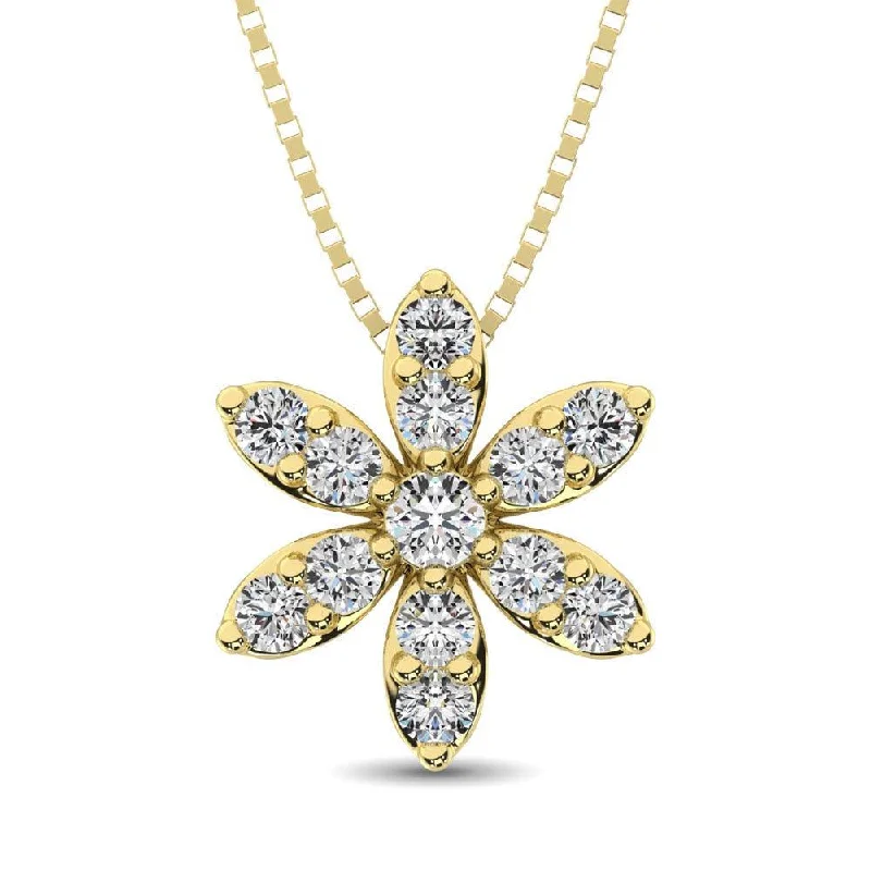 Women’s elegant chain necklace-Diamond 1/4 Ct.Tw. Flower Pendant