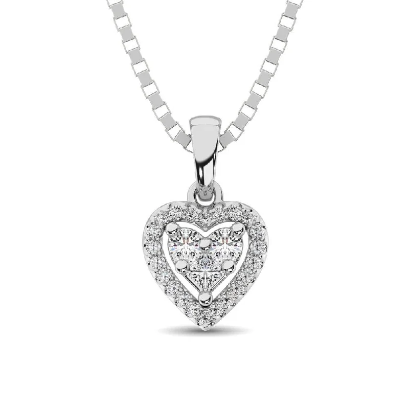 Women’s classic necklace-10K White Gold 1/6 Ct.Tw. Diamond Heart Pendant