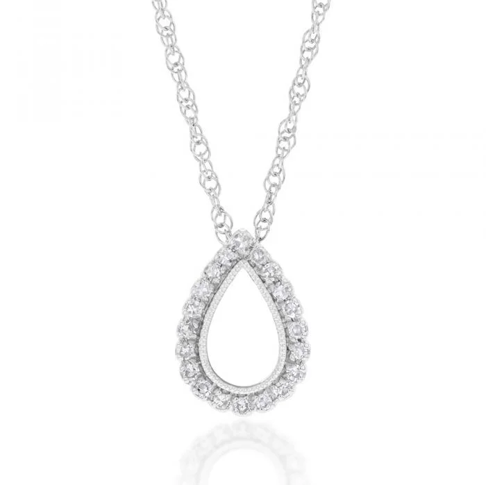 Women’s statement chain necklace-Silver Luminesce Laboratory Grown Diamond Pendant