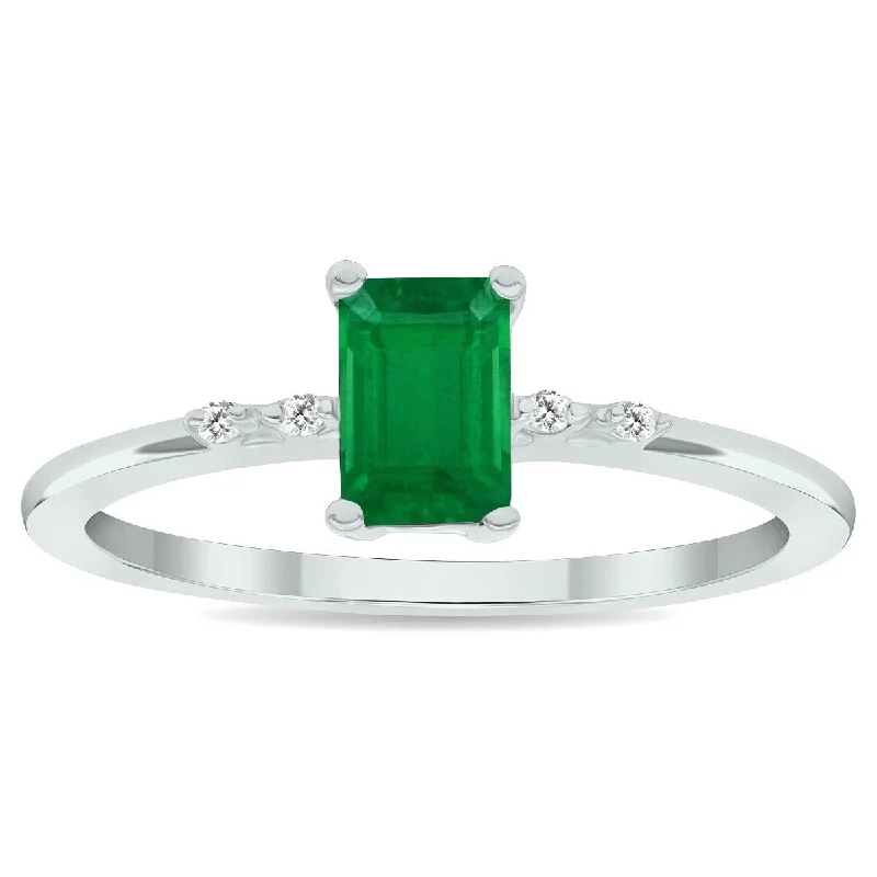 Women’s black diamond ring-Women's Emerald and Diamond Sparkle Ring in 10K White Gold