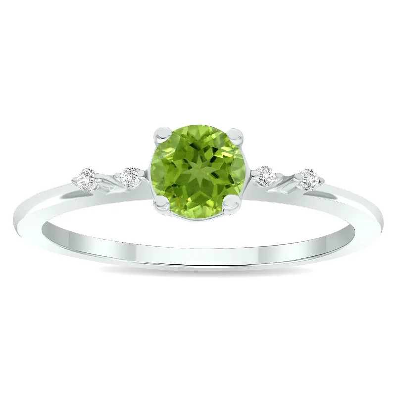 Women’s luxury wedding ring-Women's Peridot and Diamond Sparkle Ring in 10K White Gold