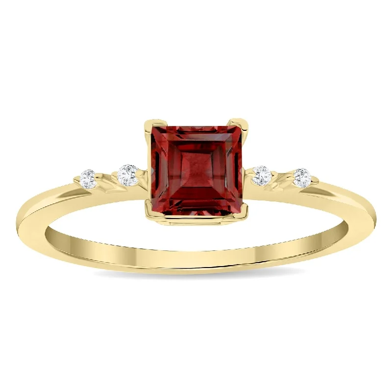 Women’s vintage diamond ring-Women's Square Shaped Garnet and Diamond Sparkle Ring in 10K Yellow Gold