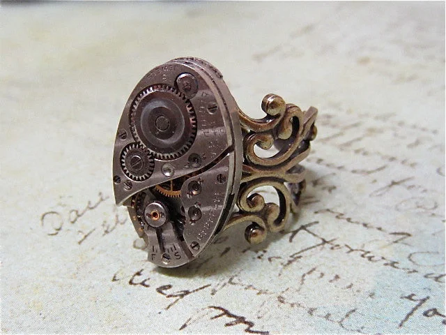 Women’s banded ring-Steampunk ring - Ovoid - Steampunk jewelry made with real vintage watch parts