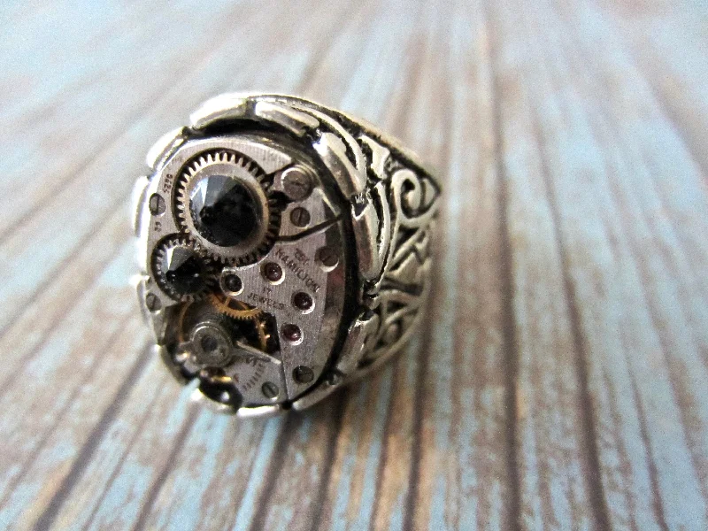 Women’s minimalist ring-Steampunk Ring - Black / Onyx Ring Hamilton Watch Movement Ring  - Unisex