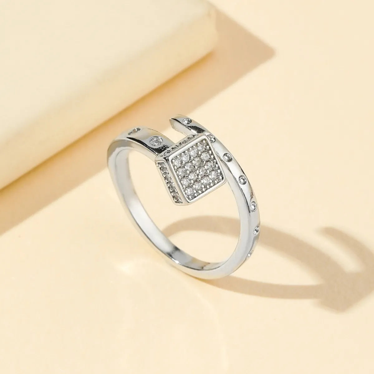 Women’s round diamond ring-Simple Style Square Solid Color Copper Plating Inlay Zircon Gold Plated Open Rings