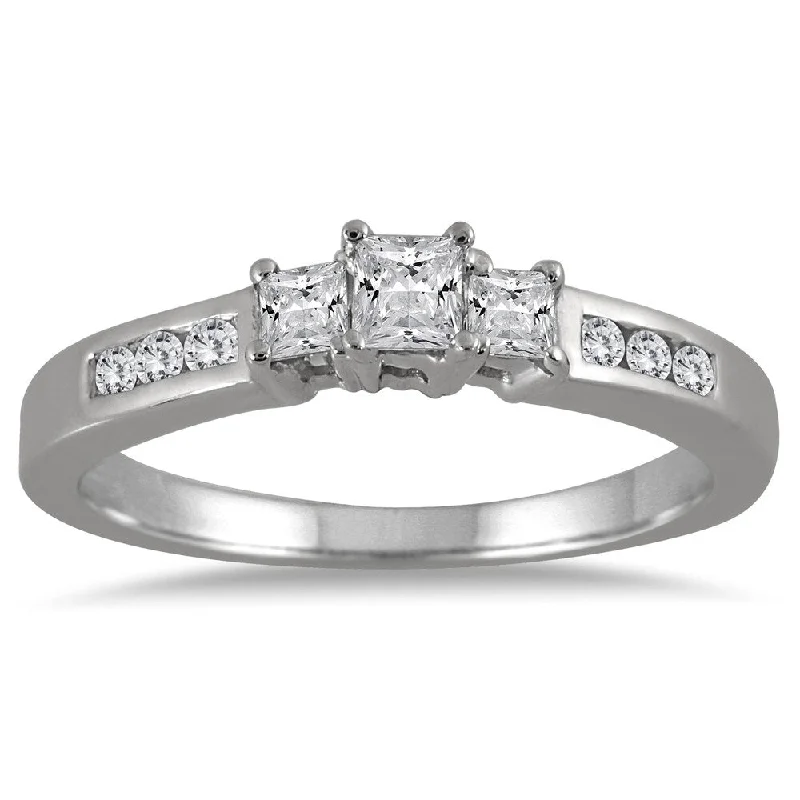 Women’s modern ring-1/2 Carat TW Princess Cut Diamond Three Stone Ring in 10K White Gold