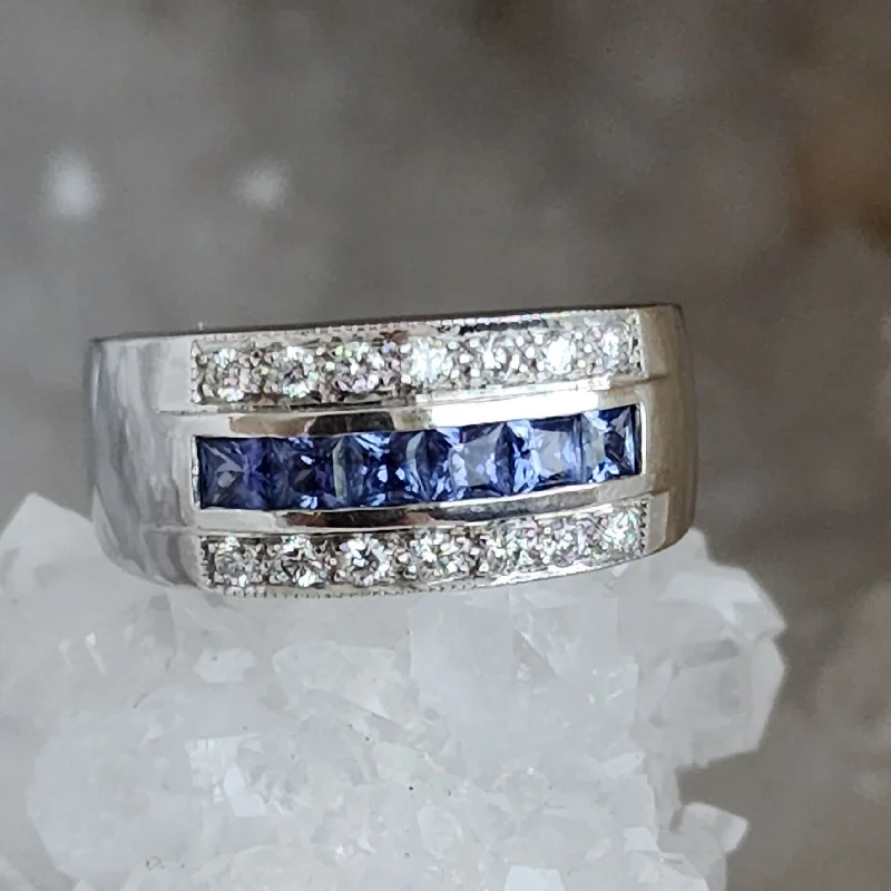 Women’s simple diamond ring-Ring - Yogo Sapphire and Diamond Ring