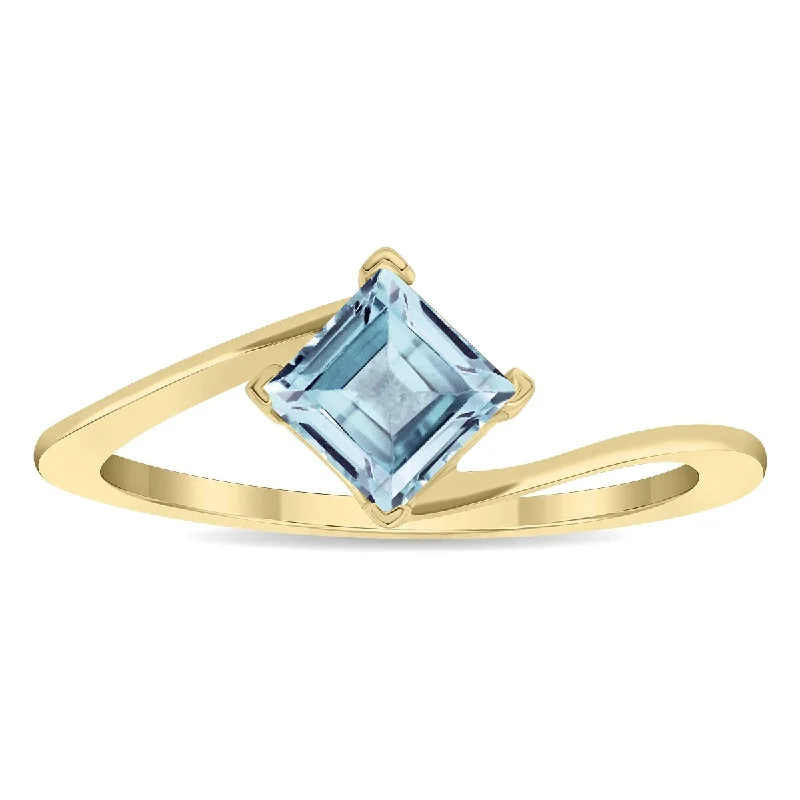 Women’s vintage ring-Women's Solitaire Square Shaped Aquamarine Wave Ring in 10K Yellow Gold