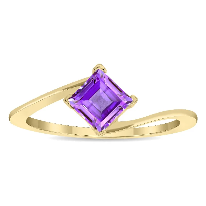 Women’s vintage-style ring-Women's Solitaire Square Shaped Amethyst Wave Ring in 10K Yellow Gold